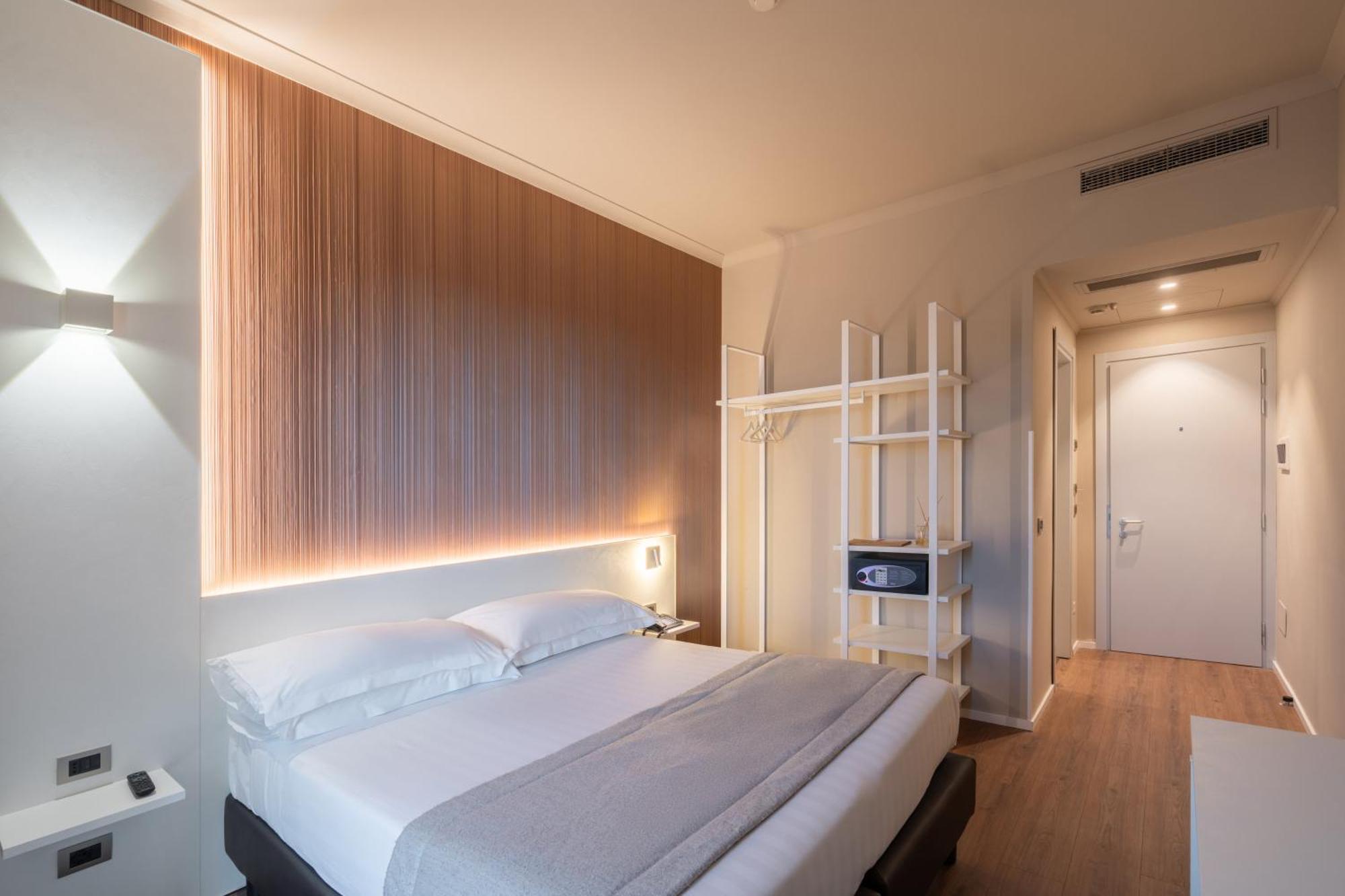 Garner Aurelia By Ihg