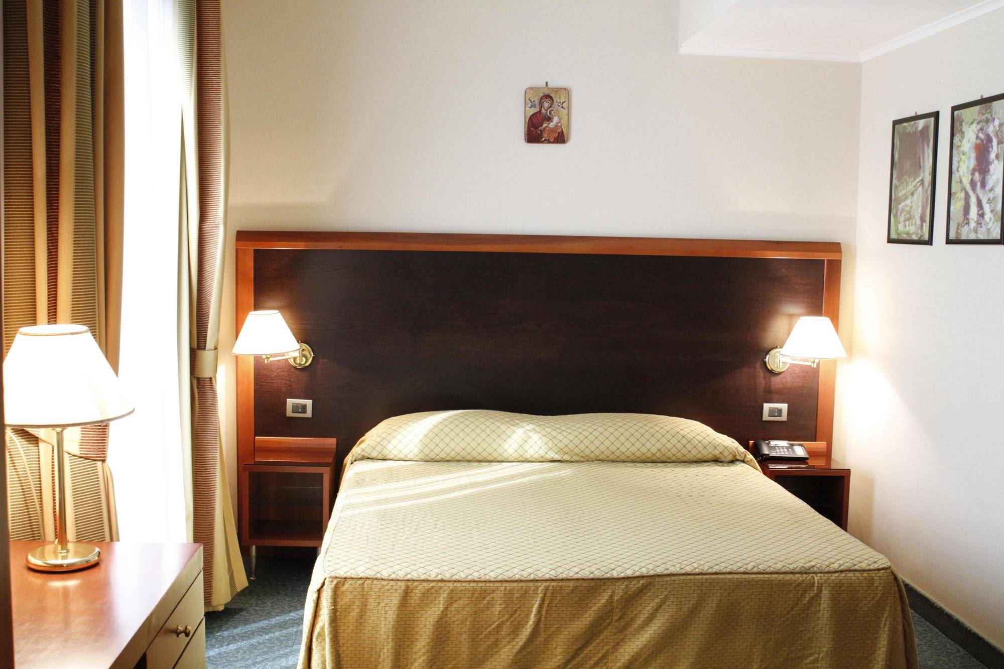 Garner Aurelia By Ihg Hotel 4*