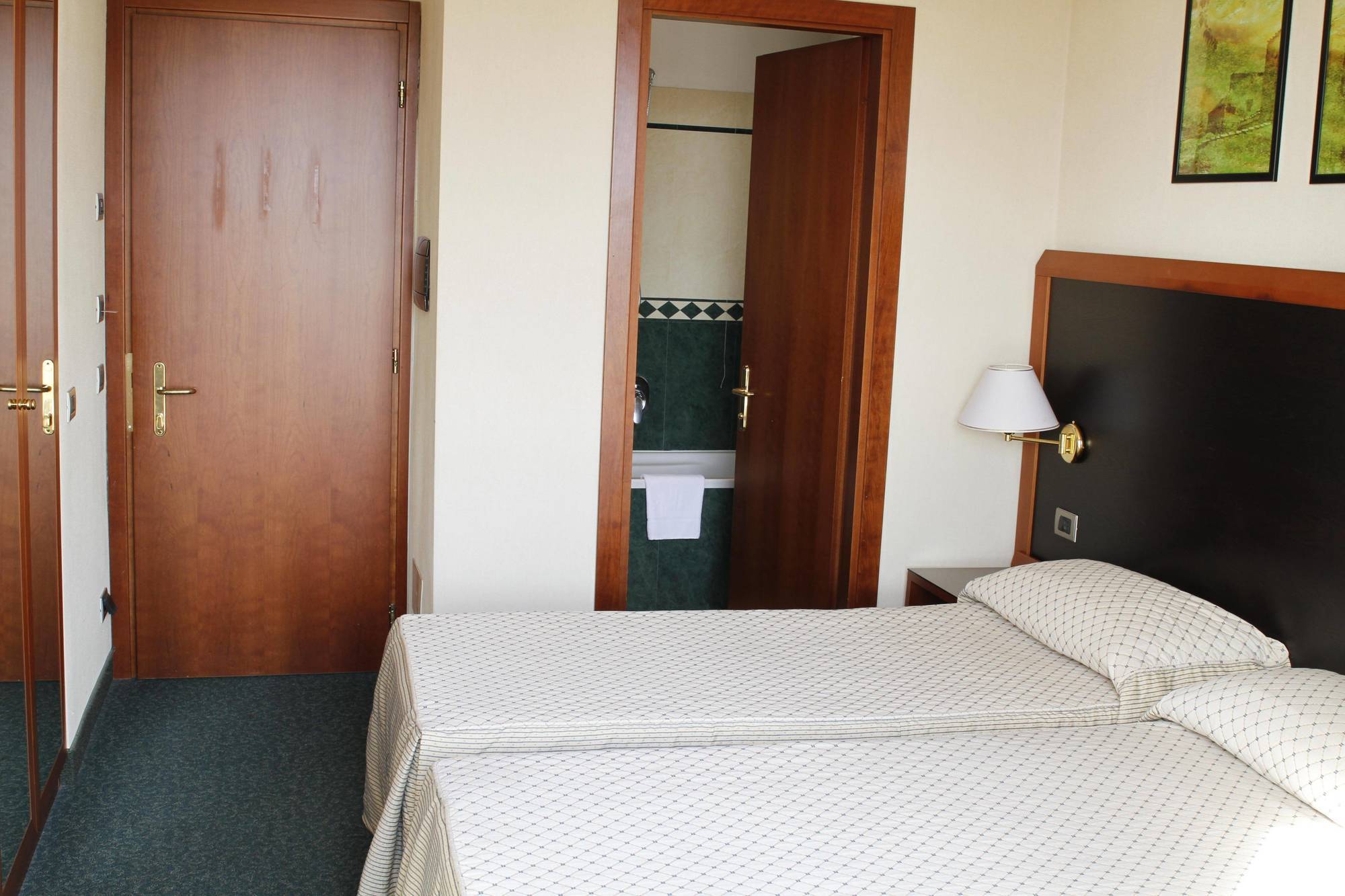 Garner Aurelia By Ihg Rome